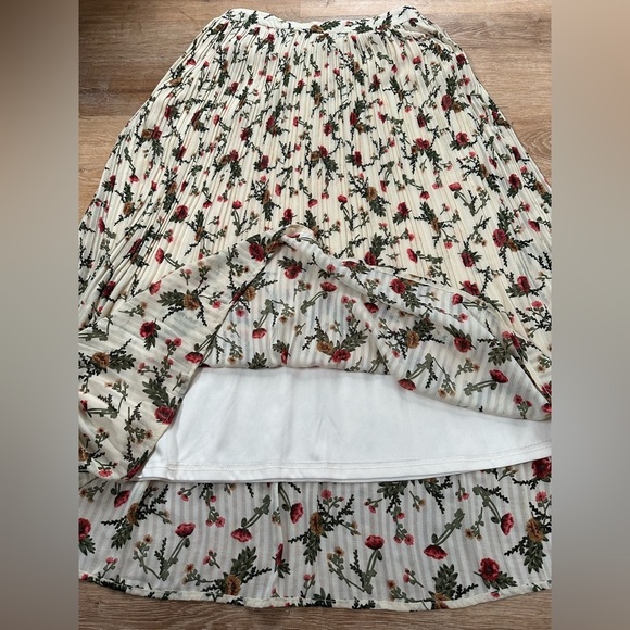 Floral Pleated Flowy Midi Skirt Neutral Colours Size Medium - Picture 5 of 12